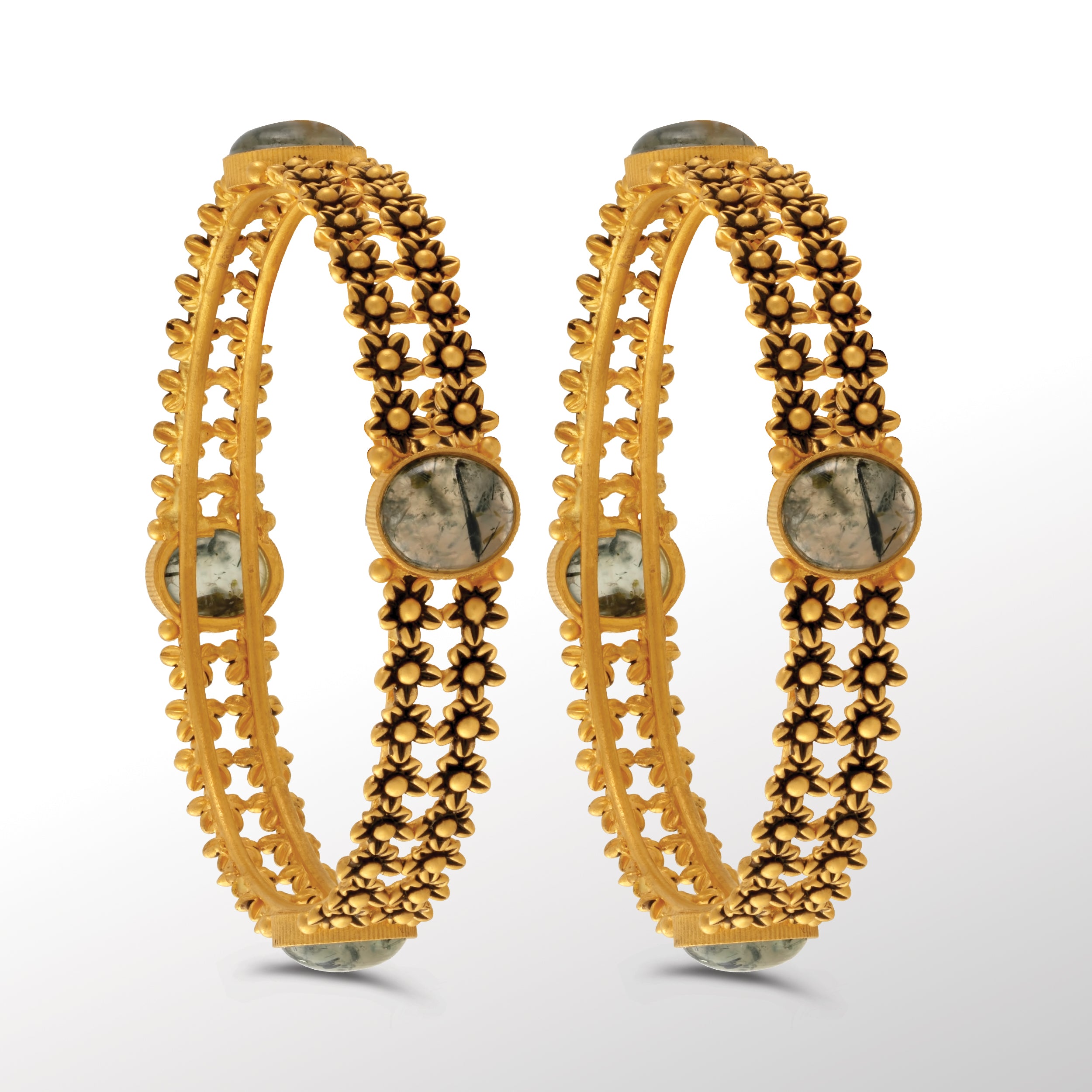 Saga Antique Bangle – Meralda Jewels UAE